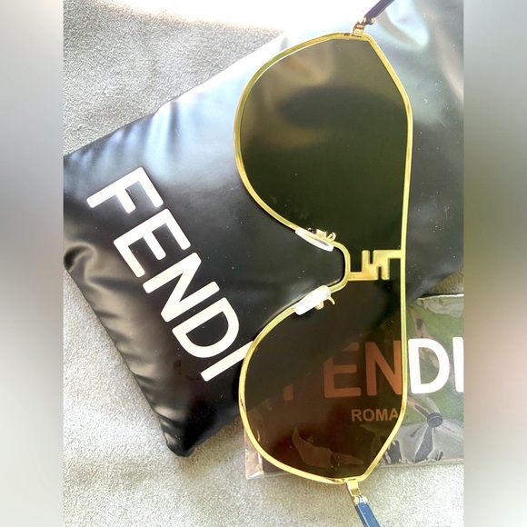 FENDI ENDURA AVIATOR SUNGLASSES Fe40080u - Picture 1 of 6